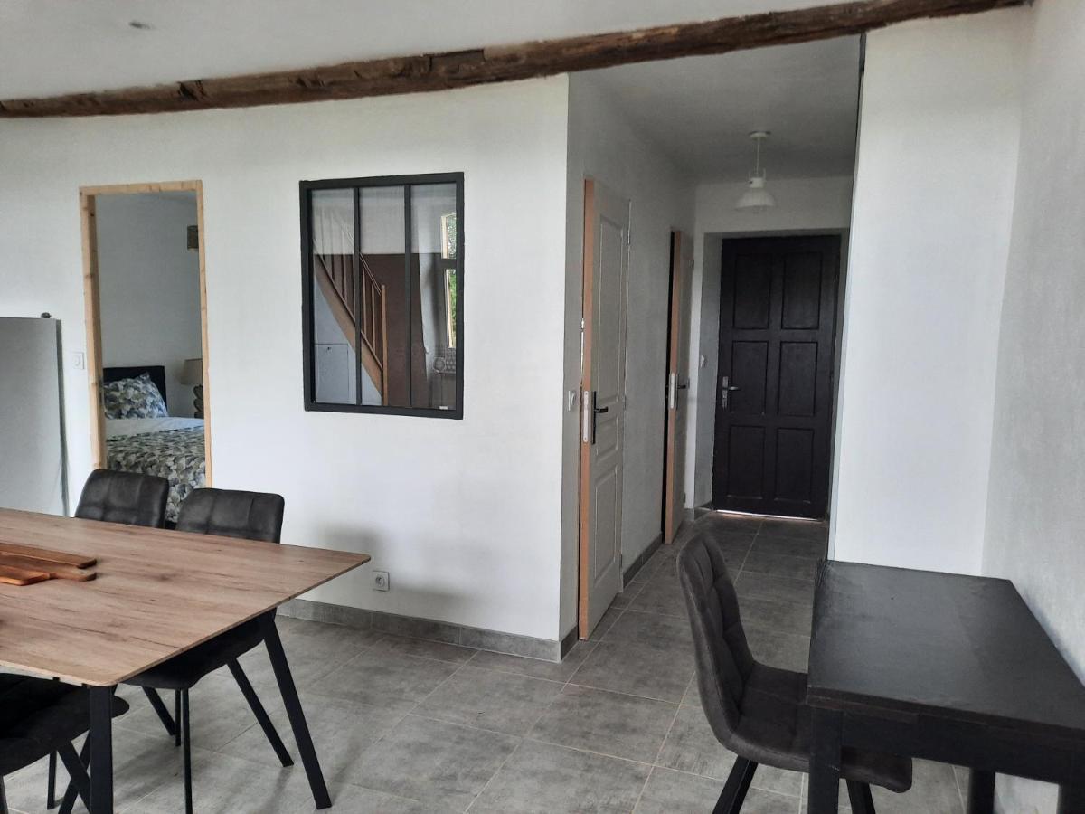 Chez Line Et Pierre: Appartement Spacieux, Lumineux Et Equipe La Bastide-de-Sérou Exterior foto